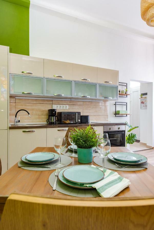 Central Kira Apartment Budapest Eksteriør billede